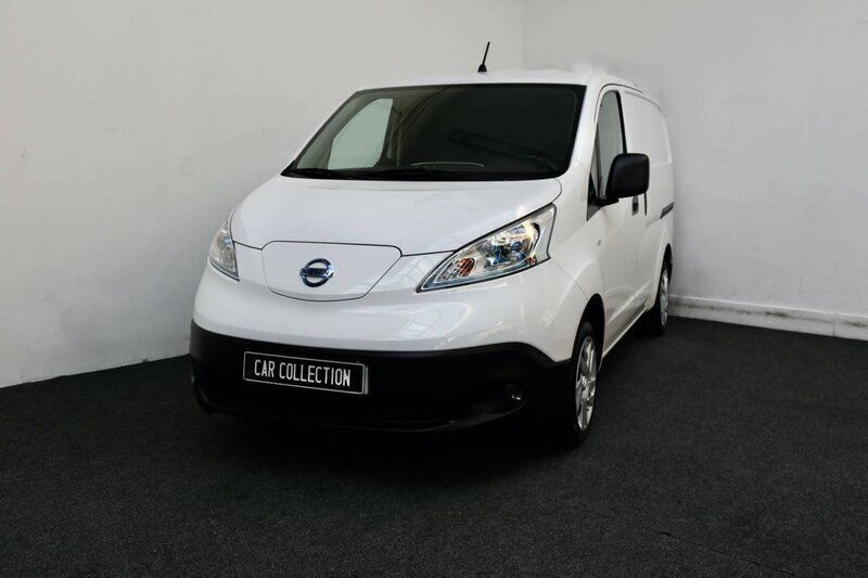 Vit Begagnad 2015 Nissan e-NV200 Van | 84 900 kr (Marknadspris) - Bild 1/4