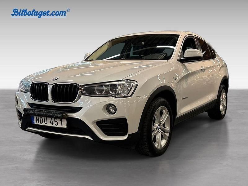 Vit Begagnad 2016 BMW X4 SUV | 239 000 kr (Lite dyr) - Bild 1/4