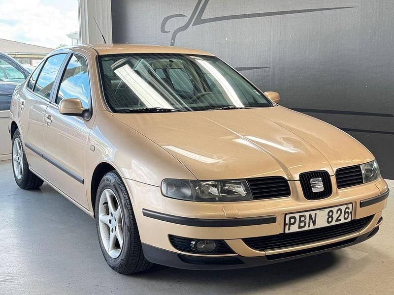 Gul Begagnad 1999 Seat Toledo Sedan | 29 900 kr - Bild 1/3