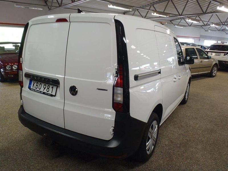 Begagnad VW Caddy 123 HK (90 kW) 2022 Vit Minibuss