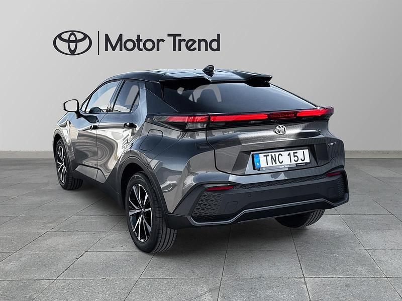 Begagnad Toyota C-HR Style 226 HK (166 kW) 2025 Grå SUV
