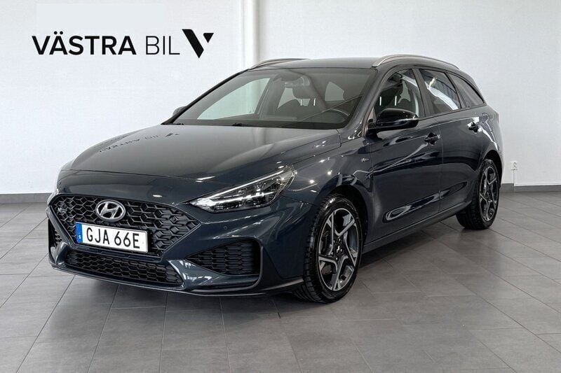 Blå Begagnad 2021 Hyundai i30 N Line Kombi | 204 900 kr (Marknadspris) - Bild 1/4