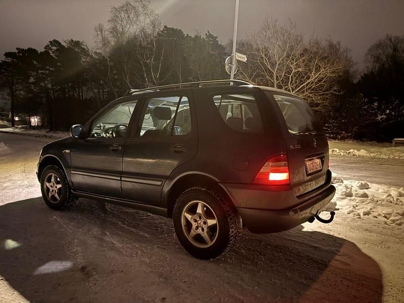 Begagnad Mercedes ML320 218 HK (160 kW) 1999 SUV