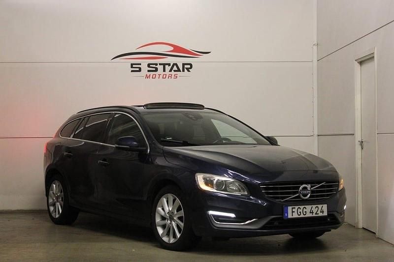 Blå Begagnad 2014 Volvo V60 Momentum Kombi | 99 900 kr (Bra pris) - Bild 1/4