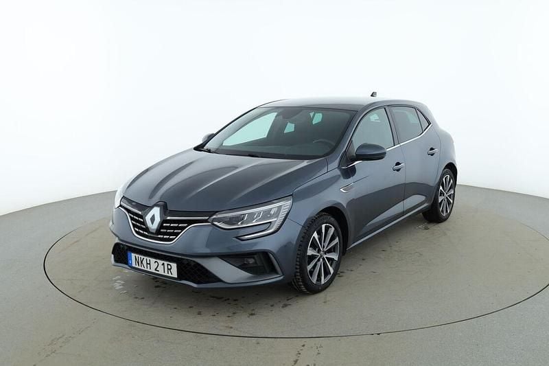 Grå Begagnad 2020 Renault Mégane IV Bose Edition Sedan | 204 000 kr (Marknadspris) - Bild 1/3