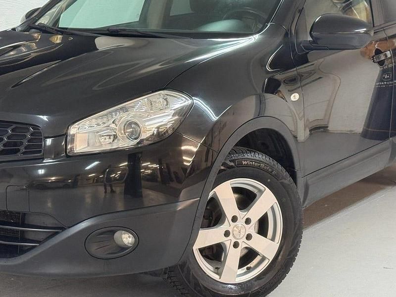 Begagnad Nissan Qashqai +2 141 HK (103 kW) 2011 Svart SUV