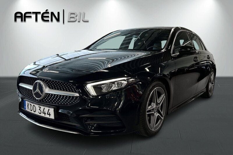 Svart Begagnad 2018 Mercedes A200 AMG line Sedan | 239 800 kr (Superpris) - Bild 1/3