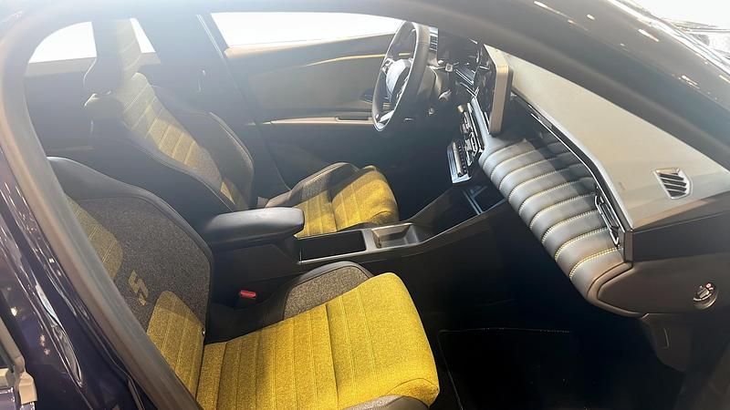 Ny Renault R5 Iconic 110 kW (150 HK) 2025 Blå Halvkombi