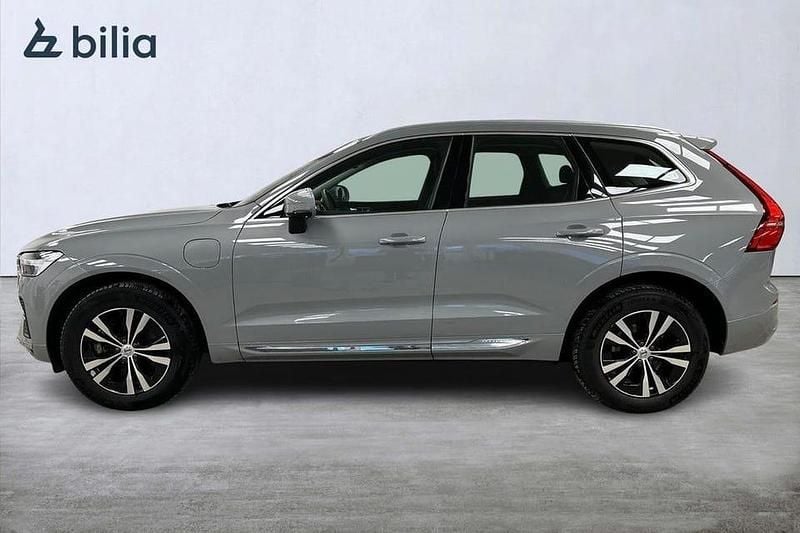 Begagnad Volvo XC60 Core 355 HK (261 kW) 2024 Grå SUV