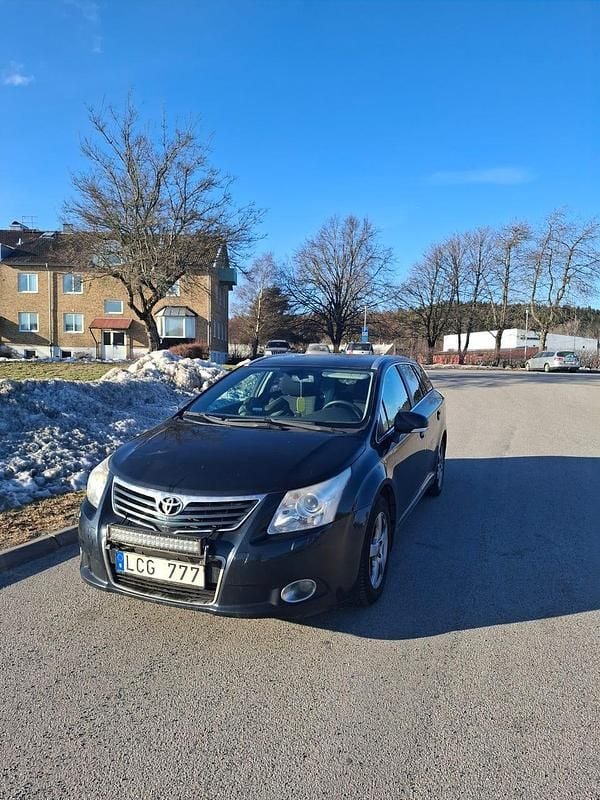 Begagnad 2011 Toyota Avensis Kombi | 49 999 kr (Bra pris) - Bild 1/4
