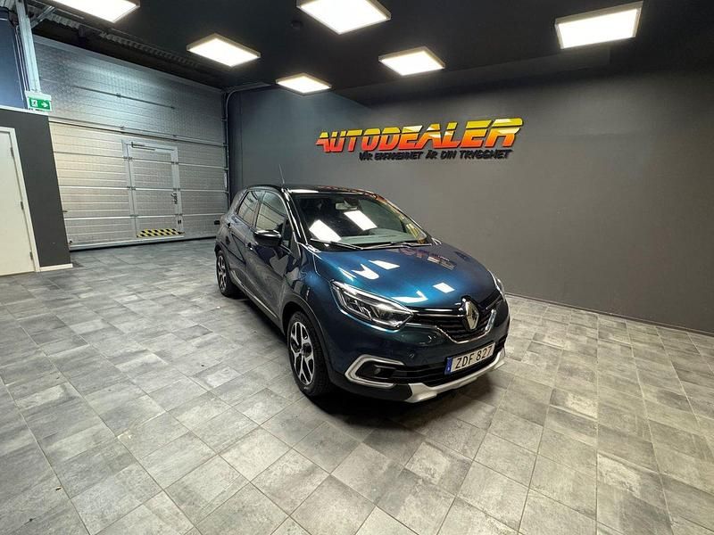 Okänd Begagnad 2017 Renault Captur SUV | 129 900 kr (Marknadspris) - Bild 1/4