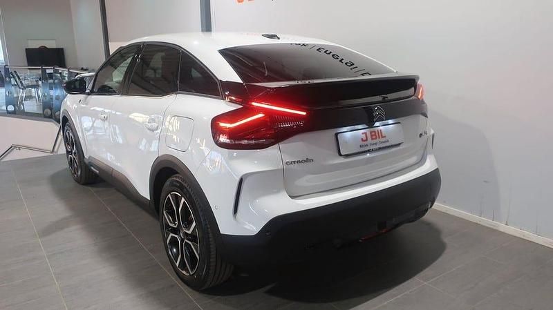 Vit kaolin Ny 2025 Citroën Berlingo Minibuss | 262 375 kr (Marknadspris) - Bild 1/3