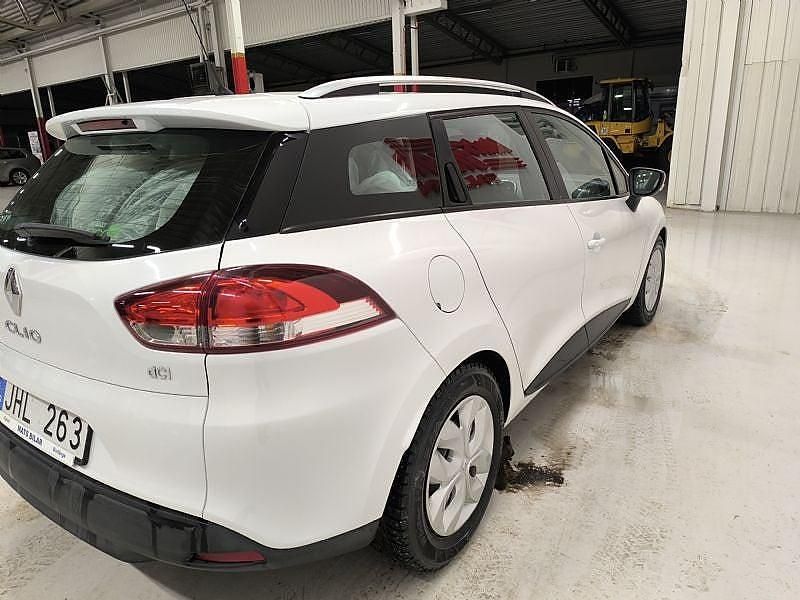Begagnad Renault Clio GrandTour 90 HK (66 kW) 2013 Vit Kombi