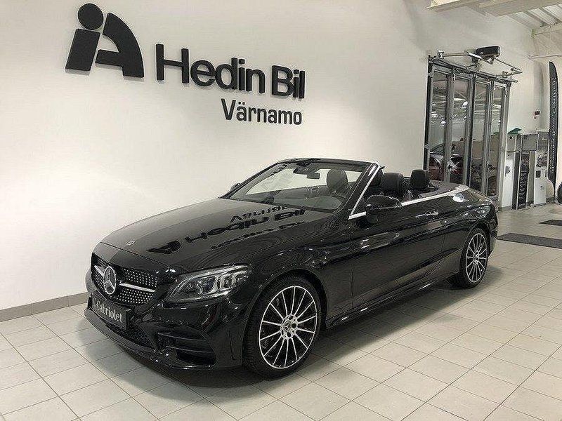 Begagnad 2019 Mercedes C300 AMG Sedan | 616 000 kr - Bild 1/4