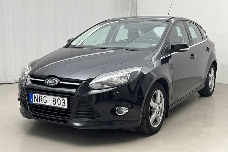 Svart Begagnad 2012 Ford Focus Titanium | 68 000 kr (Marknadspris) - Bild 1/4