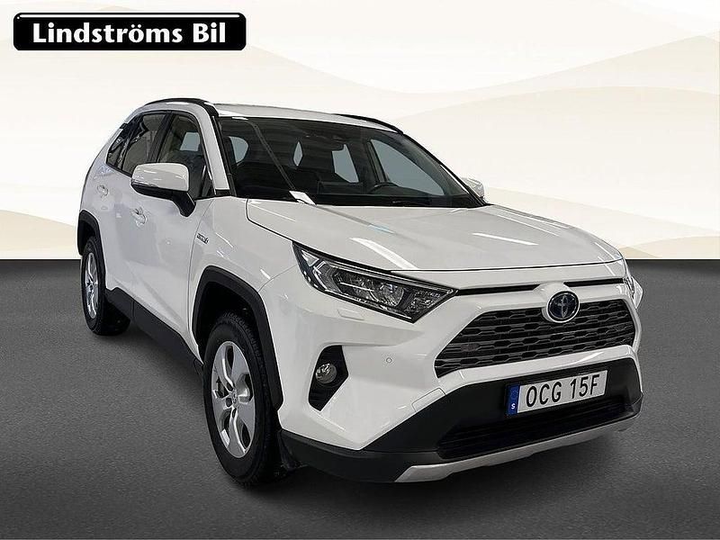 Begagnad Toyota RAV4 Hybrid Active 220 HK (161 kW) 2019 Vit SUV
