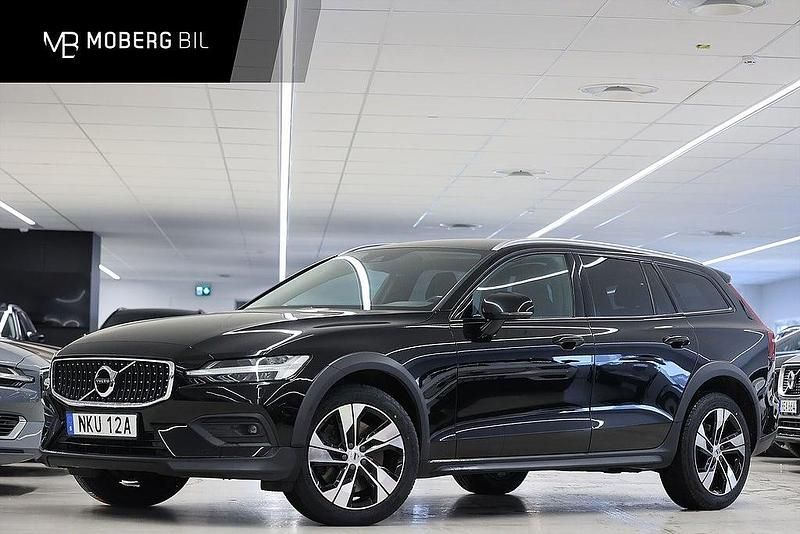 Svart Begagnad 2020 Volvo V60 CC Momentum Kombi | 259 900 kr (Lite dyr) - Bild 1/2