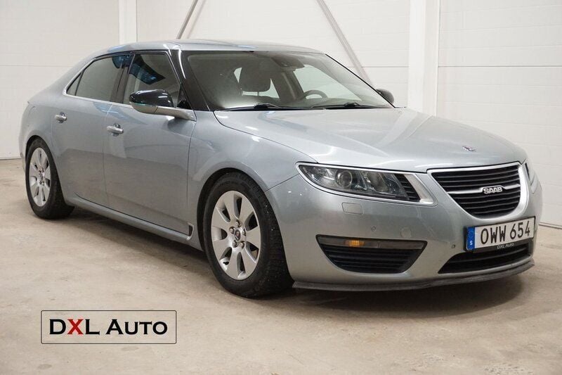 Grå Begagnad 2010 Saab 9-5 Sedan | 99 900 kr (Marknadspris) - Bild 1/4