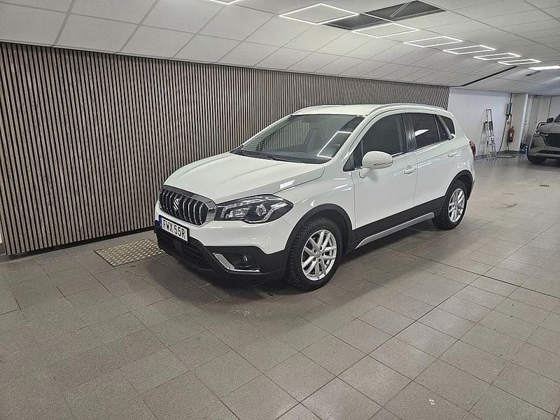 Begagnad Suzuki SX4 140 HK (102 kW) 2019 Vit Kombi