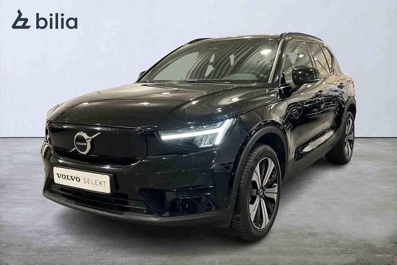 Svart Begagnad 2023 Volvo XC40 Single Motor SUV | 344 900 kr - Bild 1/1