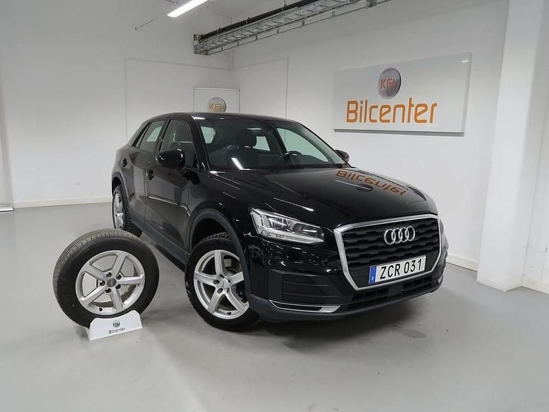 Svart Begagnad 2017 Audi Q2 Proline SUV | 158 900 kr (Marknadspris) - Bild 1/3
