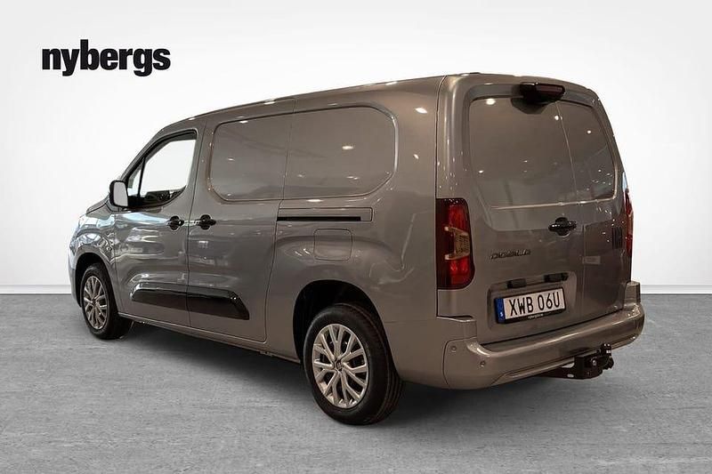 Ny Fiat Doblò 132 HK (97 kW) 2025 Grå Minibuss