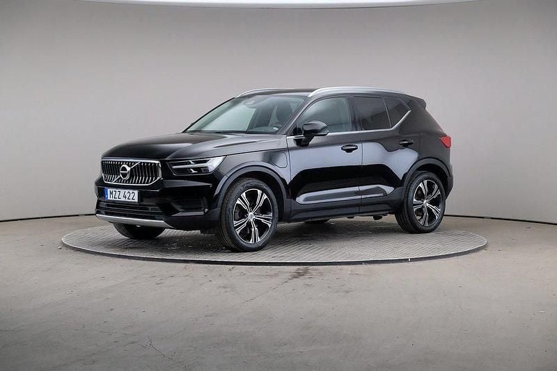 Svart Begagnad 2021 Volvo XC40 Inscription SUV | 309 000 kr (Bra pris) - Bild 1/4