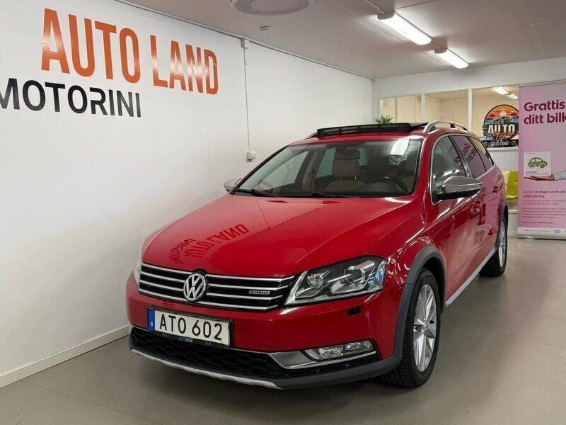 Röd Begagnad 2014 VW Passat Alltrack Kombi | 129 800 kr (Marknadspris) - Bild 1/4
