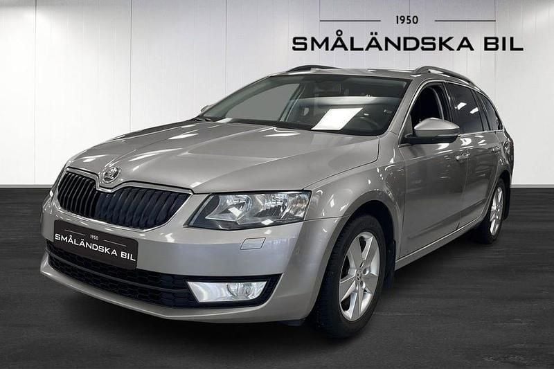 Begagnad Skoda Octavia Ambition 105 HK (77 kW) 2014 Brun Halvkombi