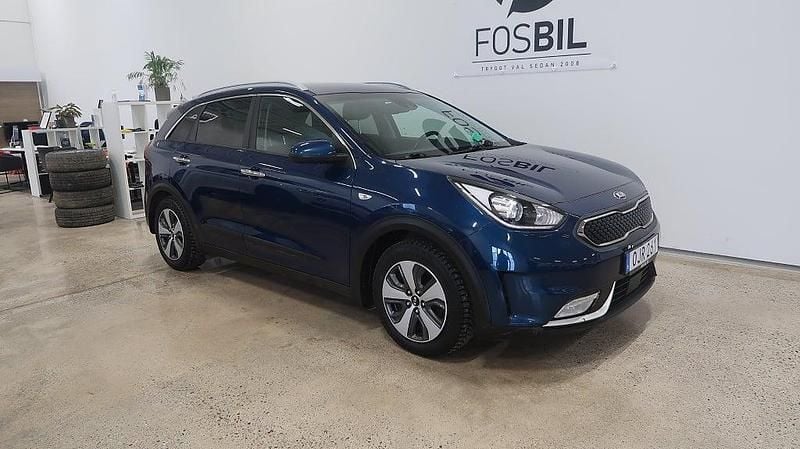 Begagnad Kia Niro 141 HK (103 kW) 2016 Blå SUV
