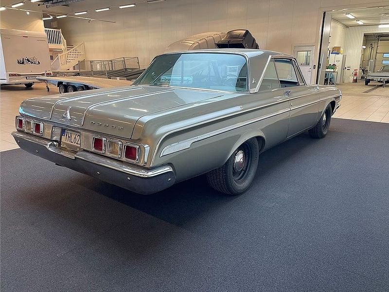Begagnad Dodge Polara 424 HK (311 kW) 1964 Ljusbrun Sportkupé