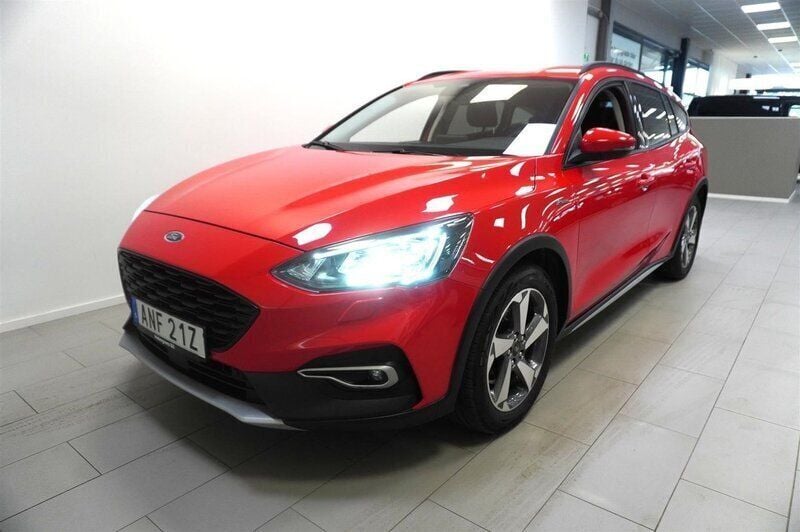 Röd Begagnad 2022 Ford Focus Active Kombi | 209 800 kr (Marknadspris) - Bild 1/4
