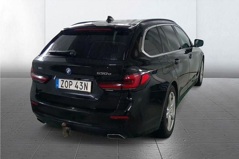 Begagnad BMW 530 292 HK (214 kW) 2023 Svart Kombi