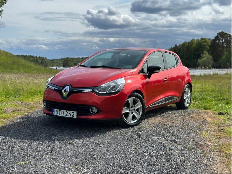 Begagnad 2015 Renault Clio IV Halvkombi | 65 000 kr - Bild 1/4
