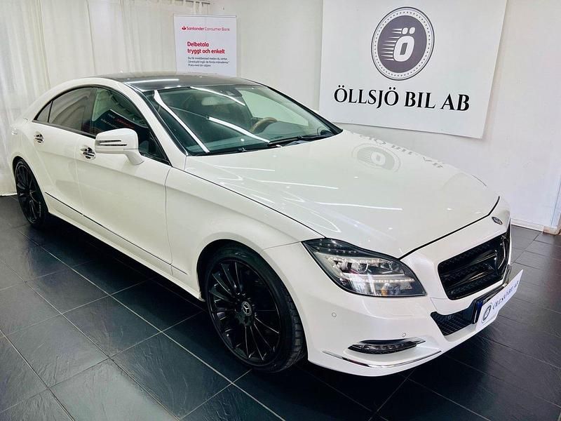 Vit Begagnad 2014 Mercedes CLS350 Sportkupé | 228 900 kr (Bra pris) - Bild 1/4
