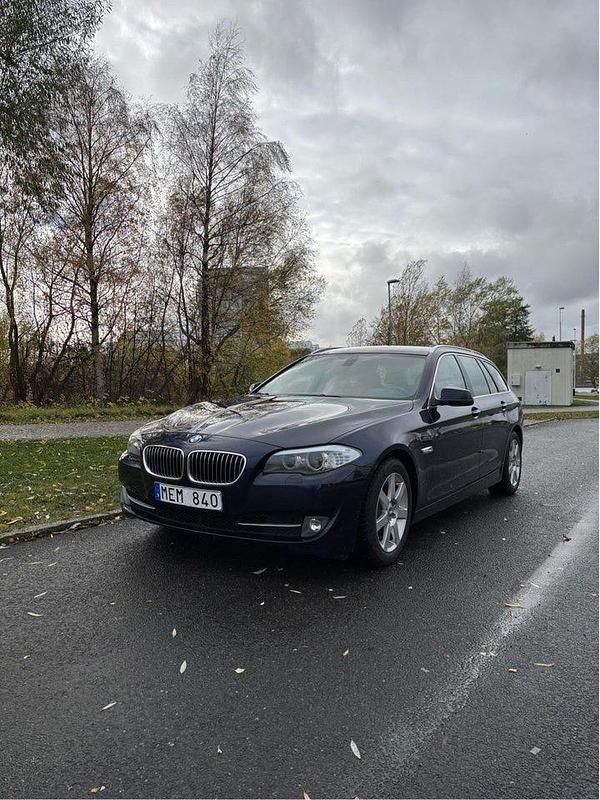 Begagnad 2012 BMW 520 Kombi | 95 000 kr (Marknadspris) - Bild 1/4