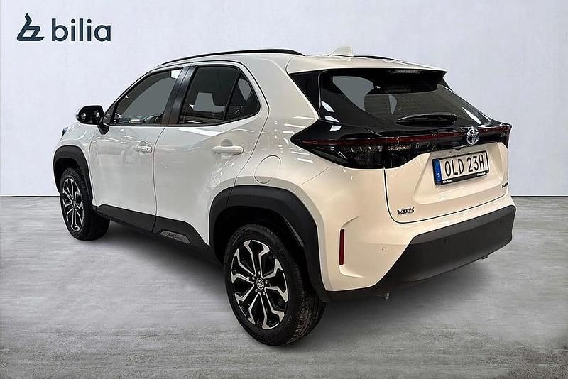 Begagnad Toyota Yaris Cross 92 HK (67 kW) 2023 Vit SUV