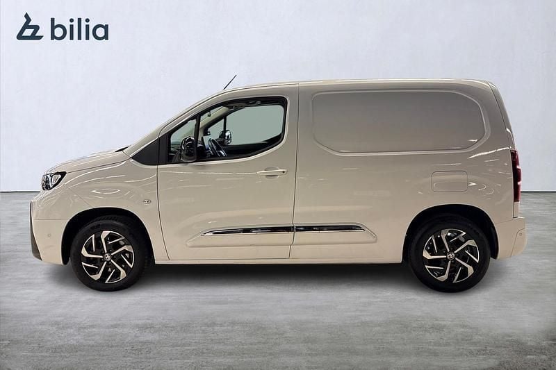 Begagnad Toyota Proace City City 132 HK (97 kW) 2024 Vit Minibuss