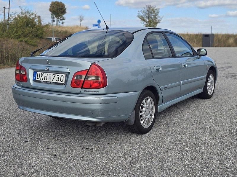 Silver Begagnad 2003 Mitsubishi Carisma Halvkombi | 13 500 kr (Superpris) - Bild 1/4