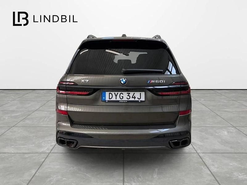 Begagnad BMW X7 Comfort Edition 530 HK (389 kW) 2024 Manhattan metallic SUV