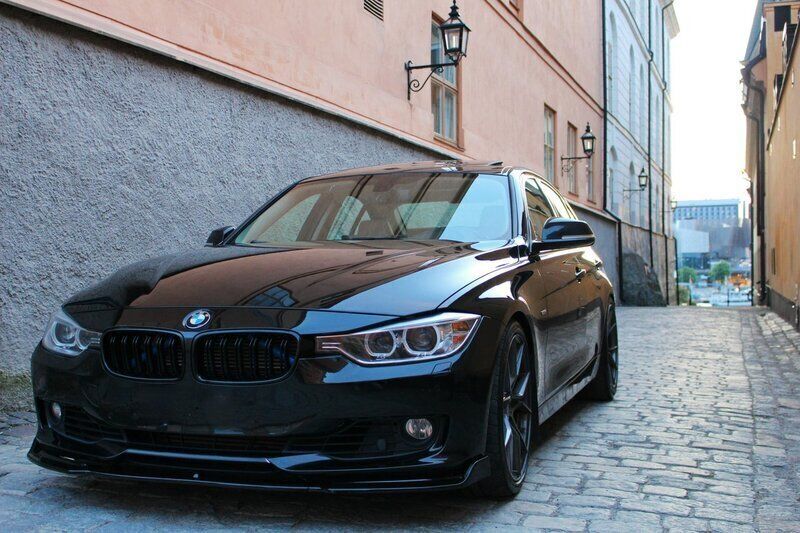 Svart Begagnad 2014 BMW ActiveHybrid 3 M Sport Sedan | 249 995 kr - Bild 1/4