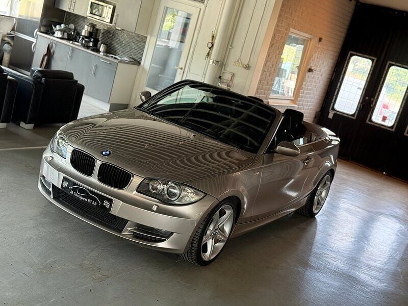 Silver Begagnad 2008 BMW 125 Cabriolet Advantage Cab | 179 000 kr - Bild 1/4