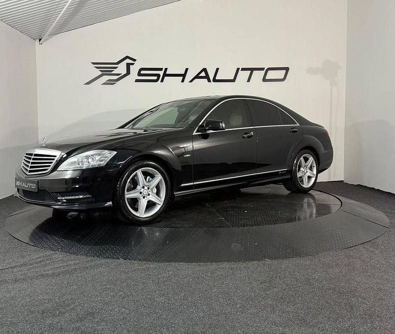 Svart Begagnad 2011 Mercedes S350 AMG Sedan | 219 900 kr - Bild 1/4