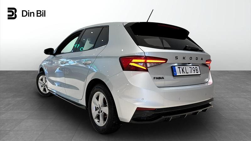 Begagnad Skoda Fabia Monte Carlo 150 HK (110 kW) 2025 Brilliant silver metallic Halvkombi
