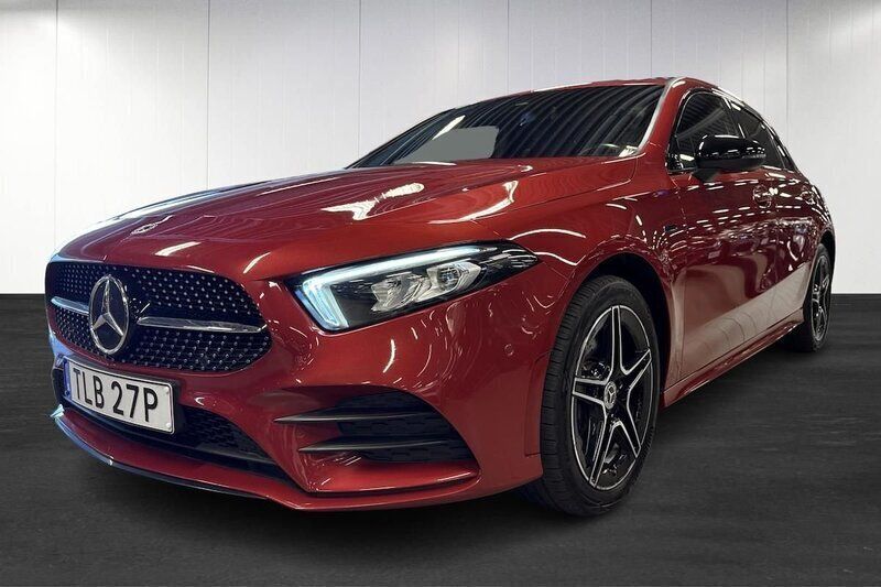 Röd Begagnad 2021 Mercedes E250 AMG Kombi | 299 900 kr - Bild 1/3