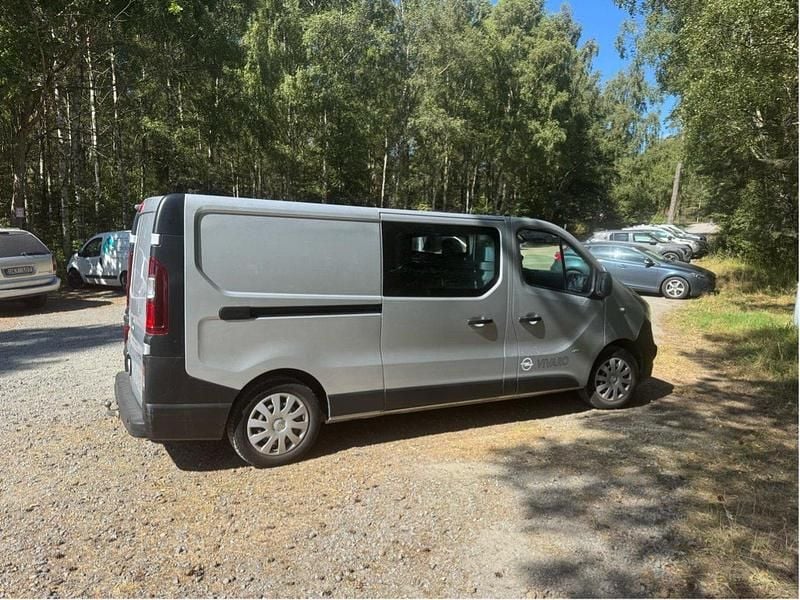 Grå Begagnad 2016 Opel Vivaro Van | 85 000 kr (Superpris) - Bild 1/4