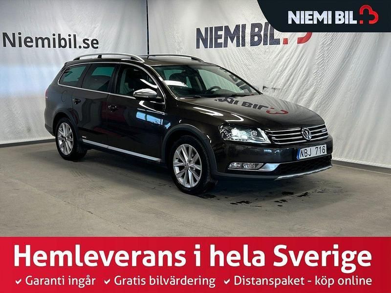 Mörkbrun (brun) Begagnad 2013 VW Passat Alltrack Kombi | 114 900 kr (Marknadspris) - Bild 1/3