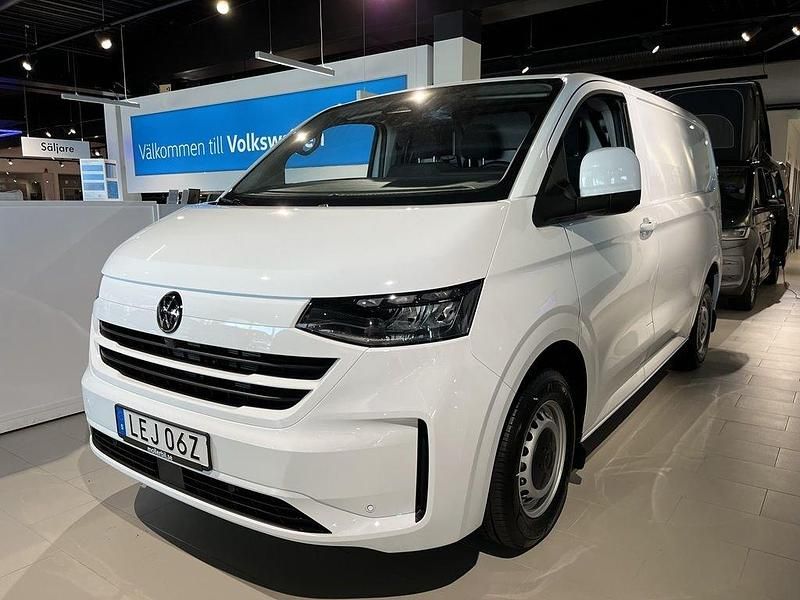 Vit (clear white) Ny 2025 VW T6.1 Van | 607 125 kr (Marknadspris) - Bild 1/4