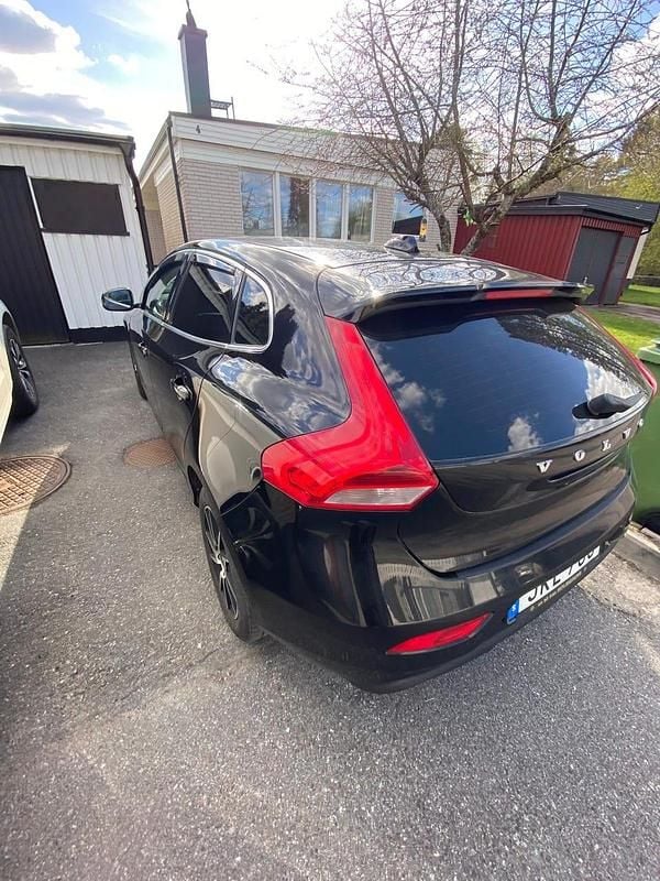Begagnad Volvo V40 150 HK (110 kW) 2014