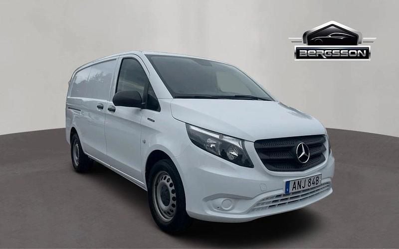 Vit Begagnad 2020 Mercedes e-Vito Minibuss | 169 900 kr (Superpris) - Bild 1/4